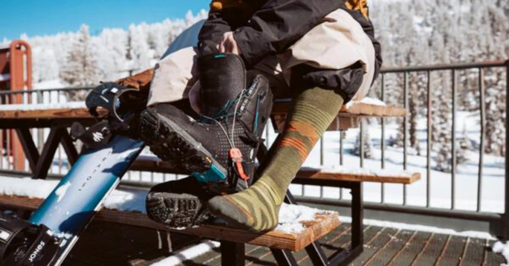 Sweaty feet in smelly ski boots